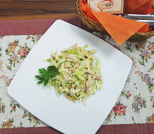 Салат Тёплый с курицей и беконом