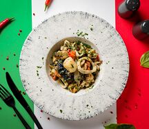 Спагетти Неро с морепродуктами