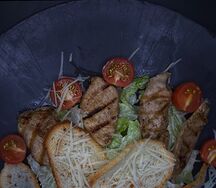 Цезарь с курицей
