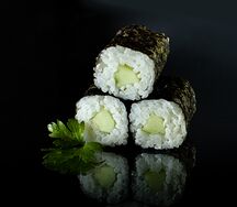 Маки Огурец