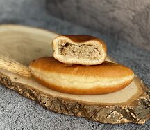 Пирожок с курицей и рисом