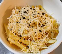 Картофель фри с пармезаном и трюфельным маслом