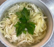 Яичная лапша с куриным филе