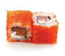 Калифорния с лососем и сыром