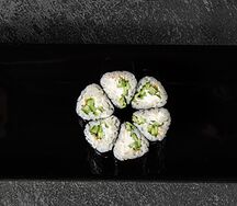 Маки Сливочный огурец