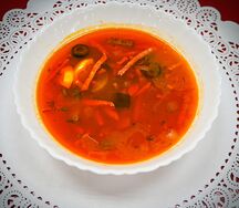 Солянка сборная со сметаной