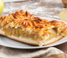 Пирог с печеными яблоками
