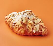 Круассан миндальный