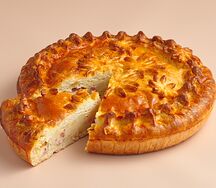 Пирог с беконом, картофелем и сыром