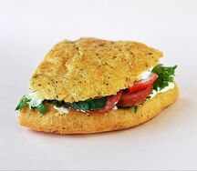 Сэндвич с сервелатом