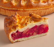 Пирог с яблоком и брусникой (порция)