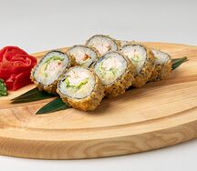 Горячий ролл Цезарь в темпуре