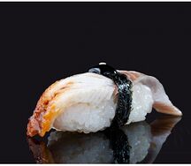 Суши с угрем
