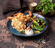 Лангустины в миндале