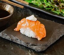 Суши Лосось Филадельфия