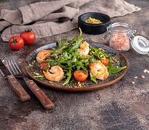 Салат рукола с креветками