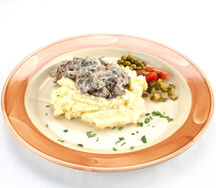 Бефстроганов из говяжьей вырезки