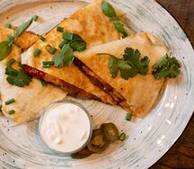 Кесадилья с курицей