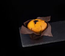 Маффин с черничной начинкой