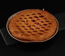 Пирог с брусникой и яблоком