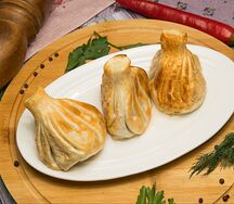 Жареные хинкали с бараниной