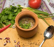 Лобио в горшочке