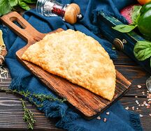 Чебурек с сыром