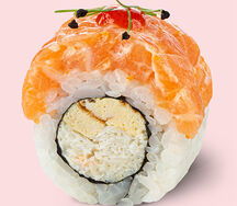 Ролл с крабом и тартаром из лосося