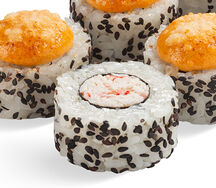 Ролл Сансей с белым соусом