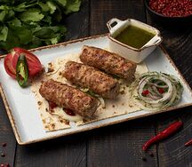 Люля кебаб из курицы с квелли сулугуни