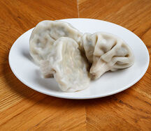 Хинкали с курицей и копченным сулугуни