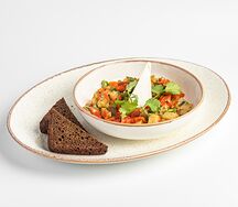 Аджапсандал с бородинским хлебом и сыром фета