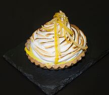 Тарталетка с лимоном и белковым кремом