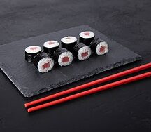 Ролл с тунцом