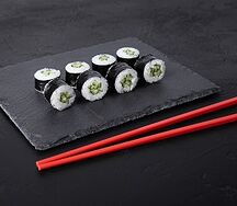 Ролл с огурцом