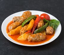 Люля-кебаб из телятины с овощами