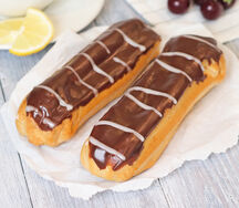 Эклер со сливками