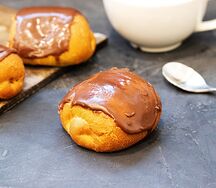 Булочка с маком