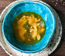 Куриный суп с лапшой по-домашнему