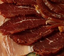 Плато деликатесов