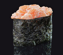 Гункан спайси с лососем