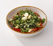 Салат с мини-моцареллой 