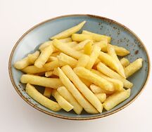 Картофель фри с кетчупом