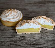 Корзинка лимонная с меренгой