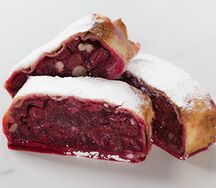 Штрудель вишневый