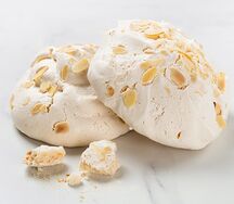 Безе воздушное с миндалем