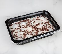 Профитроли в муссе пломбир с шоколадной крошкой