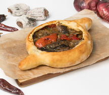 Хачапури по-аджарски с аджапсандали