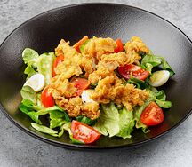 Азиатский Цезарь с курицей