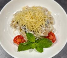 Феттуччине с курицей и грибами